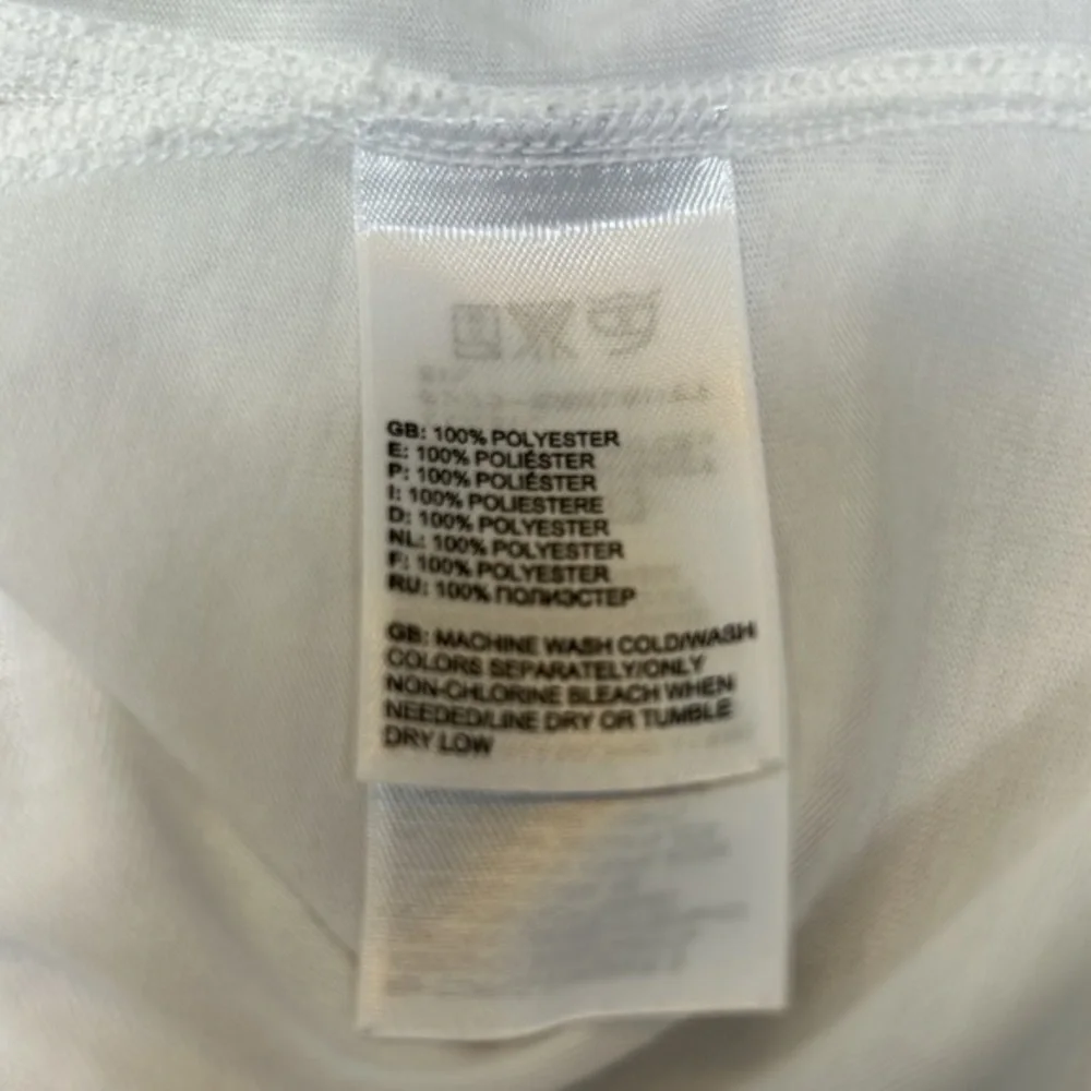 The North Face Women's White Short Sleeve Tee Shirt- Size M - Picture 4 of 6
